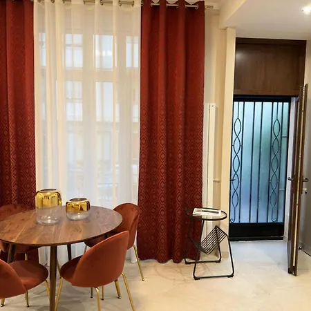 Extraordinaire Grand Studio Au Centre 6 Minutes A Pied De La Plage Et L'Hotel Negresco Nice Exterior photo