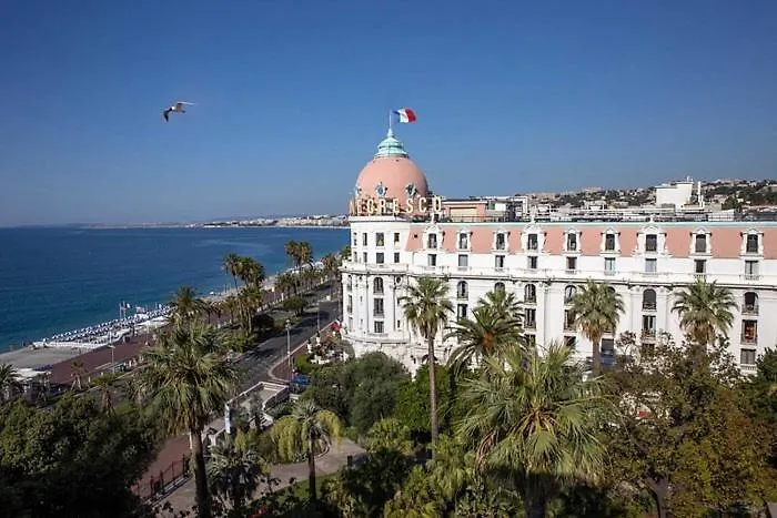Extraordinaire Grand Studio Au Centre 6 Minutes A Pied De La Plage Et L\'Hotel Negresco