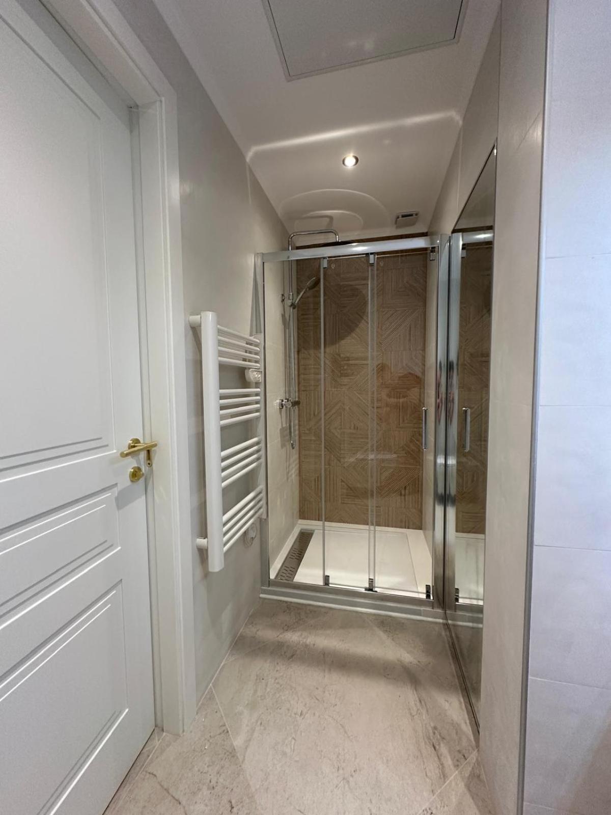 Apartamento Extraordinaire Grand Au Centre 6 Minutes A Pied De La Et L'hotel Negresco