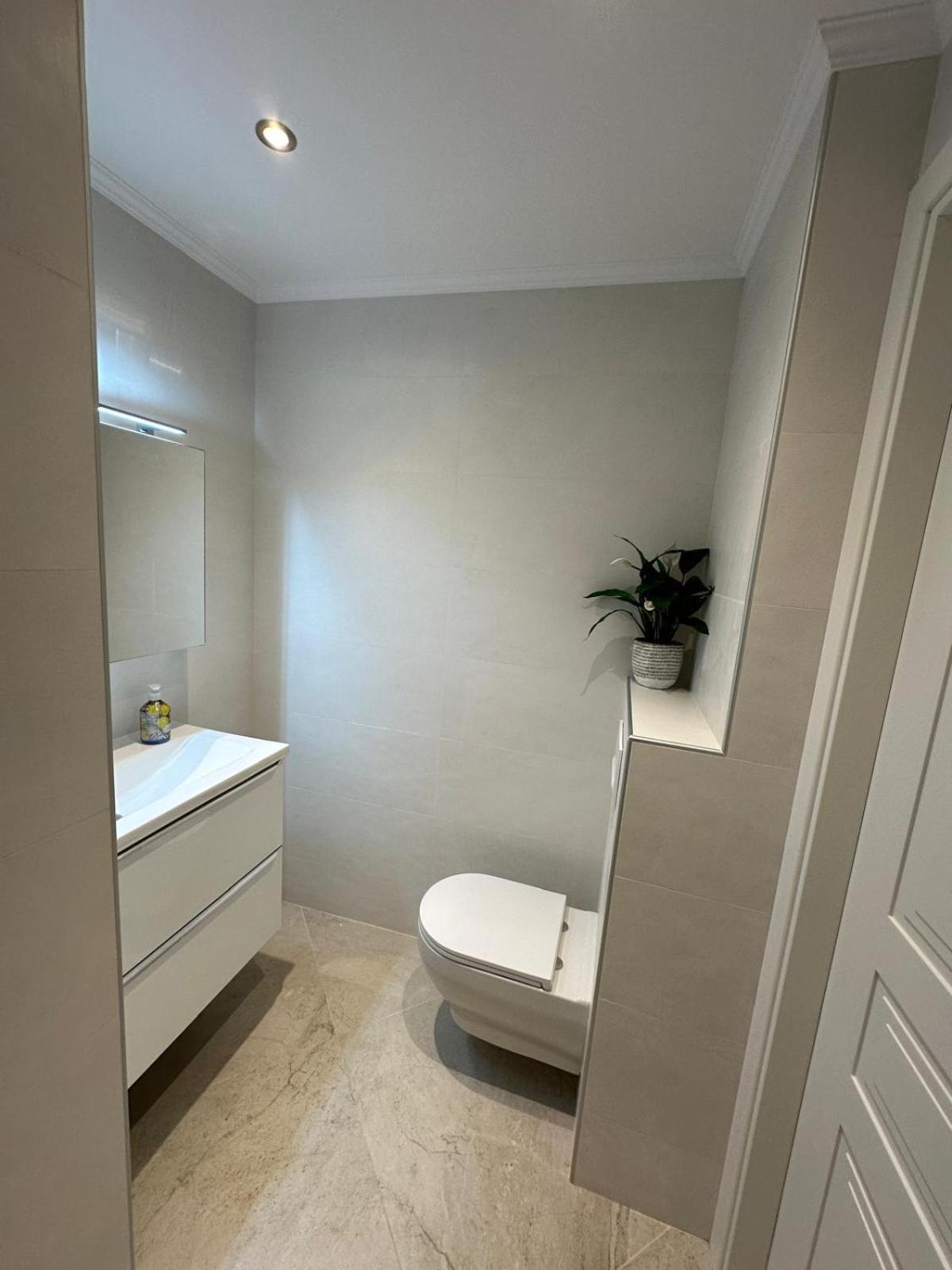 Extraordinaire Grand Au Centre 6 Minutes A Pied De La Et L'hotel Negresco Apartamento